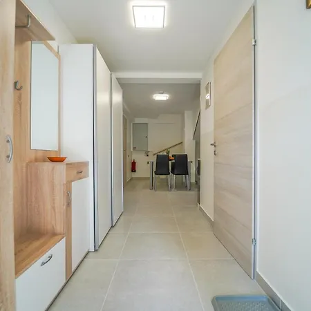 Ferienhaus In Niederoesterreich Mit 3 Apartments Mitten Im Wald Feuchtenbach Exterior photo