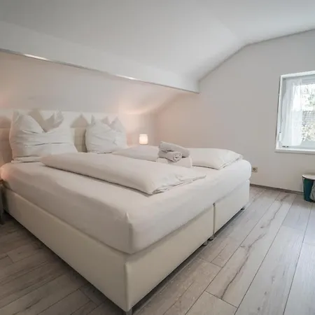 Ferienhaus In Niederoesterreich Mit 3 Apartments Mitten Im Wald Feuchtenbach Exterior photo