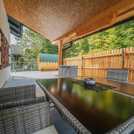 Ferienhaus In Niederoesterreich Mit 3 Apartments Mitten Im Wald Feuchtenbach Exterior photo